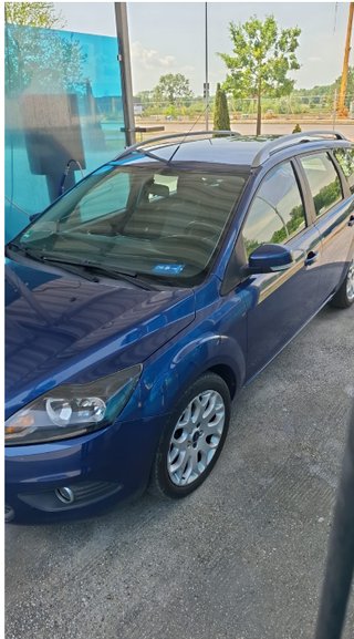 FORD FOCUS SW — Familiar