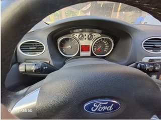 FORD FOCUS SW — Familiar