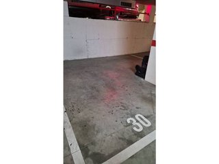 Garaje en alquiler en Cementiri Vell en Terrassa