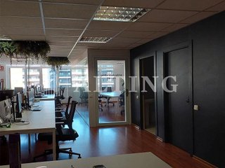 Oficina en alquiler en La Bordeta en Barcelona