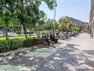 Oficina en alquiler en La Bordeta en Barcelona