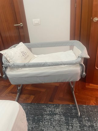 Minicuna colecho gris con estrellitas