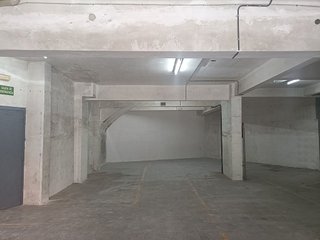 Local comercial en alquiler en Gavarra en Cornellà de Llobregat