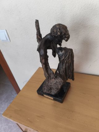 Figura Amor Eterno Bronce