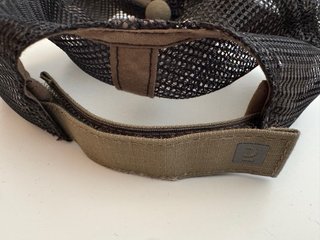 Gorra Solognac Trucker Marrón (Beige) y Negra