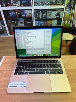 MacBook Air 2019 13” i5 8GB RAM 256GB SSD