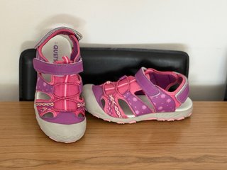 Sandalias niña Quets