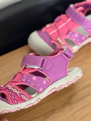 Sandalias niña Quets