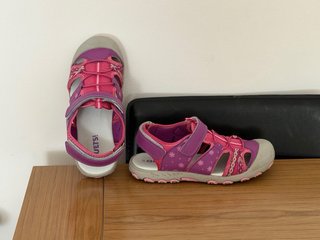 Sandalias niña Quets