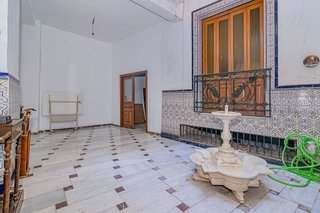 Casa adosada en venta en Loja