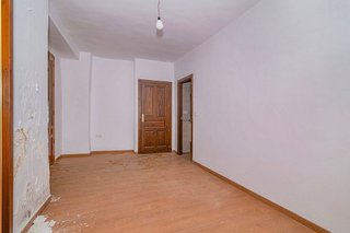 Casa adosada en venta en Loja