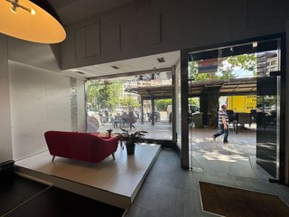 Local comercial en alquiler en Paseo Constitución - Las Damas en Zaragoza
