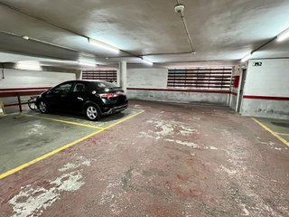 Garaje en venta en La Prosperitat en Barcelona