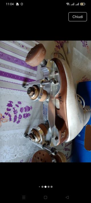Pattini professionali da pattinaggio n 235