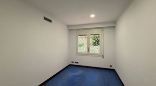 Oficina en alquiler en Les Tres Torres en Barcelona