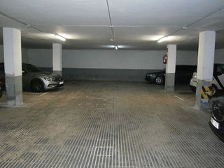 Garaje en venta en Centre en Badalona