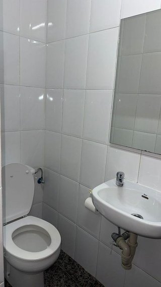 Local comercial en venta en Pubilla Cases en Hospitalet de Llobregat, L´