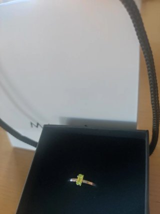 Anello Marlù con pietra verde