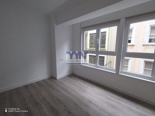 Piso en venta en Centro en Ferrol
