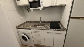 Oficina en alquiler en Les Tres Torres en Barcelona