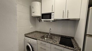 Oficina en alquiler en Les Tres Torres en Barcelona