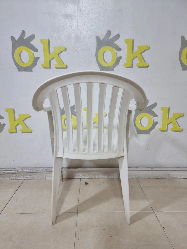 Silla plastico blanca 10540