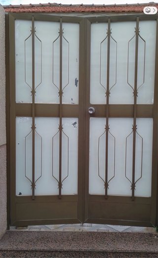 Puerta aluminio 2 hojas