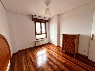Piso en alquiler en Cuatro Caminos en Santander