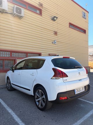 Peugeot 3008 2015