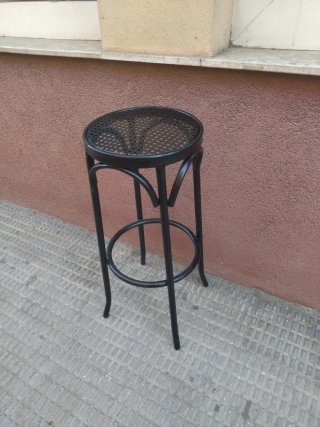 Taburetes metálicos para barra de bar