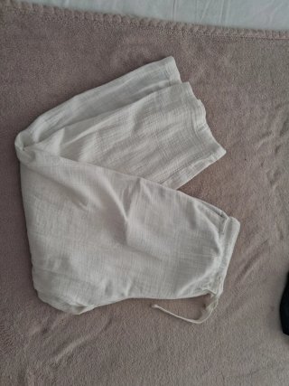 Pantalón de lino blanco
