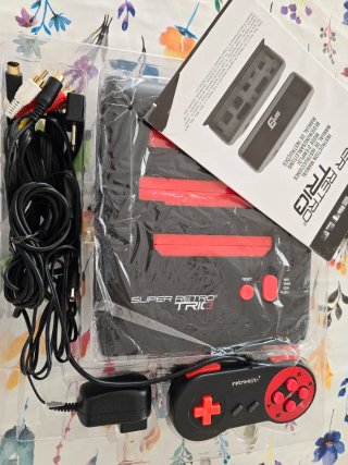 Retro-Bit Super Retro Trio Consola (Caja Original)