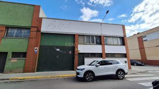 Local comercial en alquiler en Gràcia en Sabadell