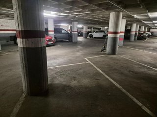 Garaje en alquiler en El Congrés i els Indians en Barcelona