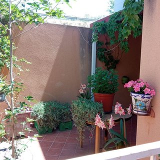 Casa adosada en venta en La Paz en Villena
