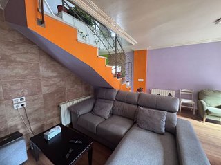 Casa adosada en venta en La Paz en Villena