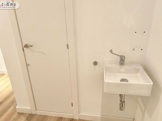 Oficina en alquiler en Les Tres Torres en Barcelona