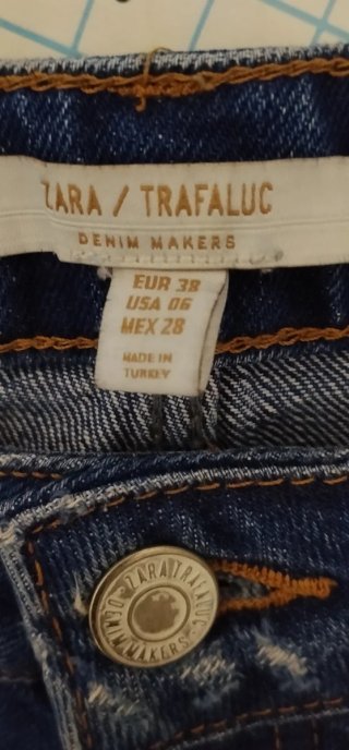 Shorts vaqueros azules con parches