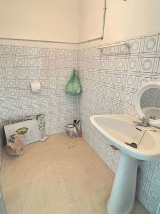 Local comercial en venta en Jódar