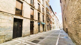 Local comercial en alquiler en Casco Antiguo en Pamplona