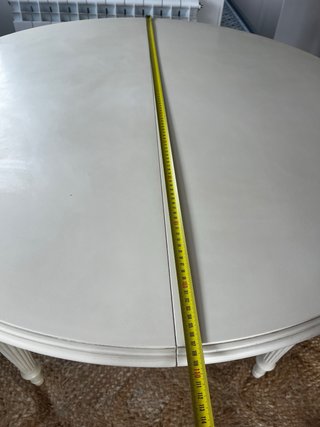 Mesa extensible ovalada de madera 4-6 comensales