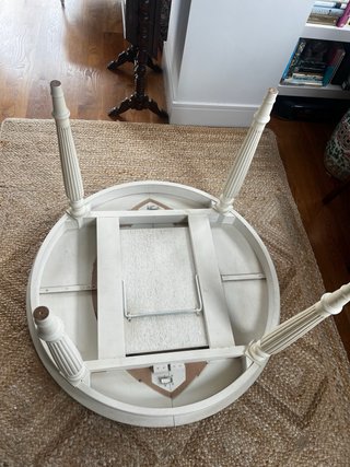 Mesa extensible ovalada de madera 4-6 comensales