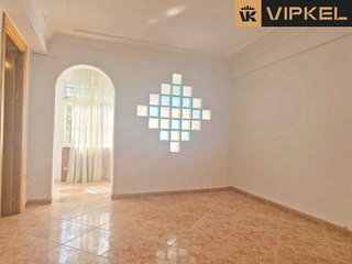 Piso en alquiler en Polígonos - Recinto Ferial Cortijo de Torres en Málaga