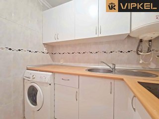 Piso en alquiler en Polígonos - Recinto Ferial Cortijo de Torres en Málaga