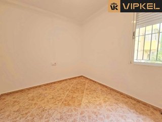Piso en alquiler en Polígonos - Recinto Ferial Cortijo de Torres en Málaga