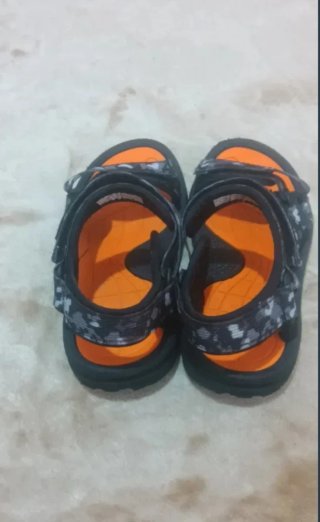 Sandalias niño camuflaje naranja 32