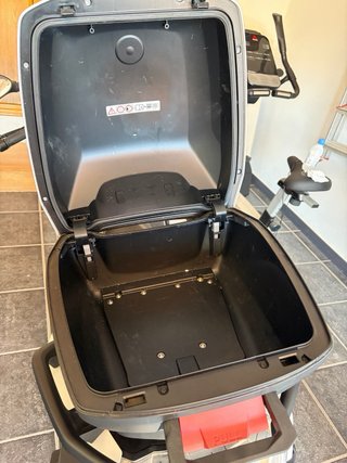 Maleta Top Case BMW 30L + Soporte Como nuevo