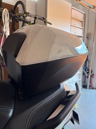Maleta Top Case BMW 30L + Soporte Como nuevo