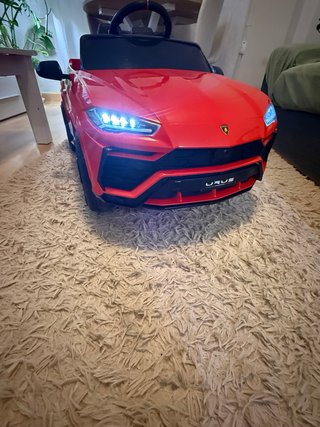 Coche a batería Lamborghini URUS Rojo