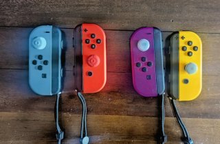 Nintendo Switch V2 + 4 Joy-Cons